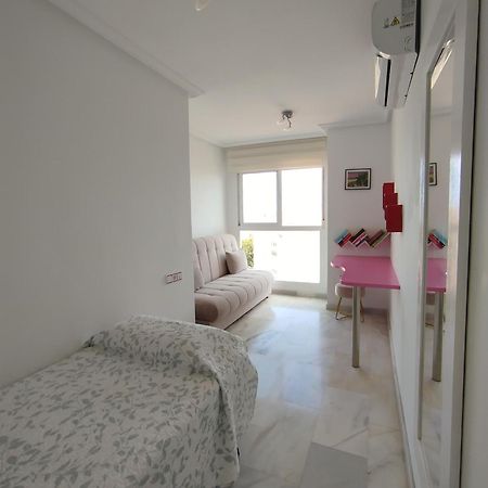 Apartament Atico Duplex Con Vistas Al Mar. Dos Plazas De Garaje Torremolinos Zewnętrze zdjęcie