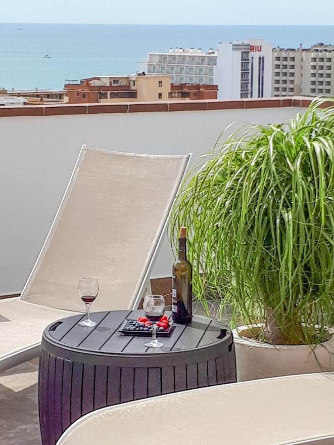 Apartament Atico Duplex Con Vistas Al Mar. Dos Plazas De Garaje Torremolinos Zewnętrze zdjęcie